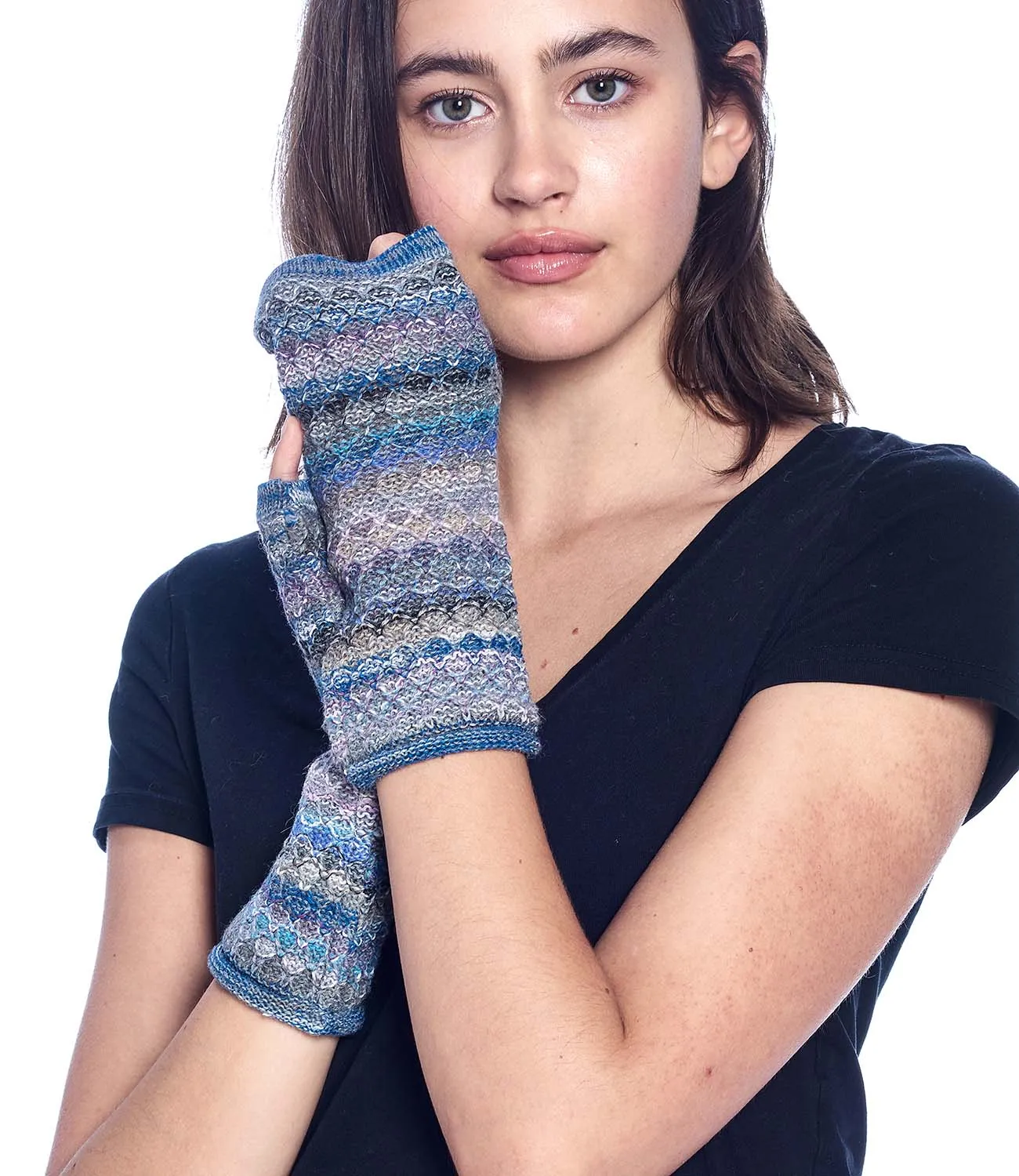 Alpaca Gloves - Printed - Berry