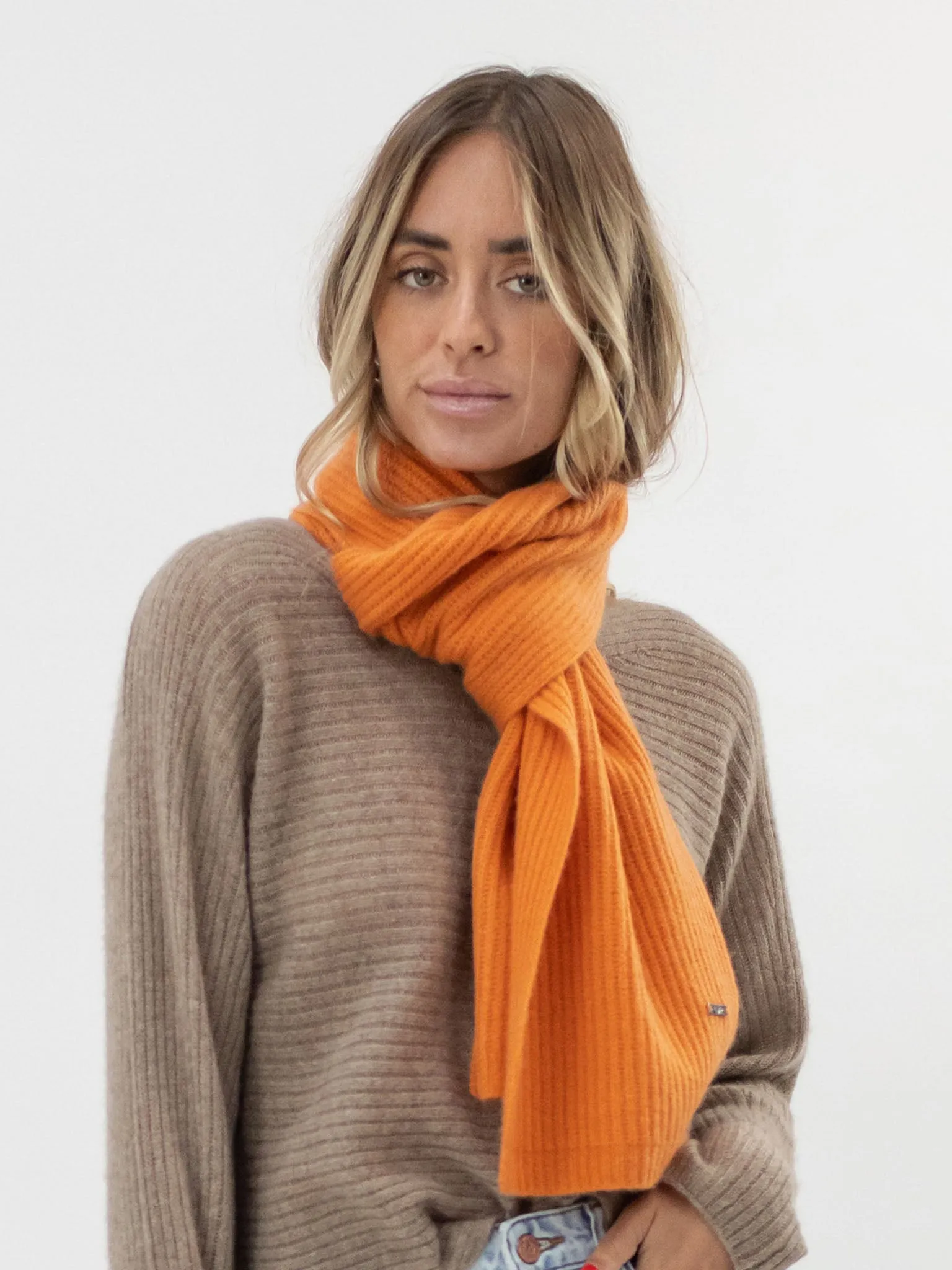 LEYLA SCARF