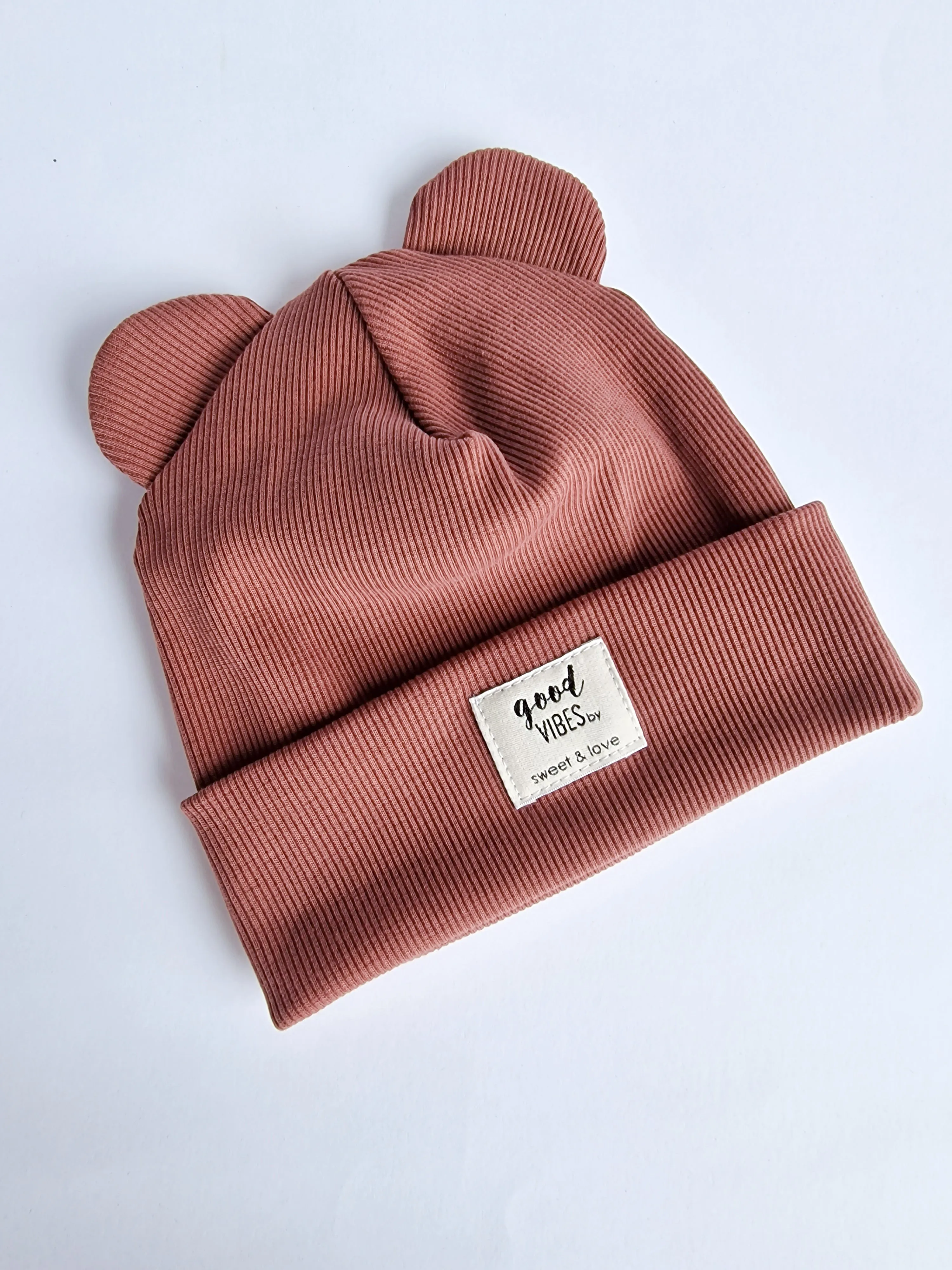 Winter folded bear beanie crimson